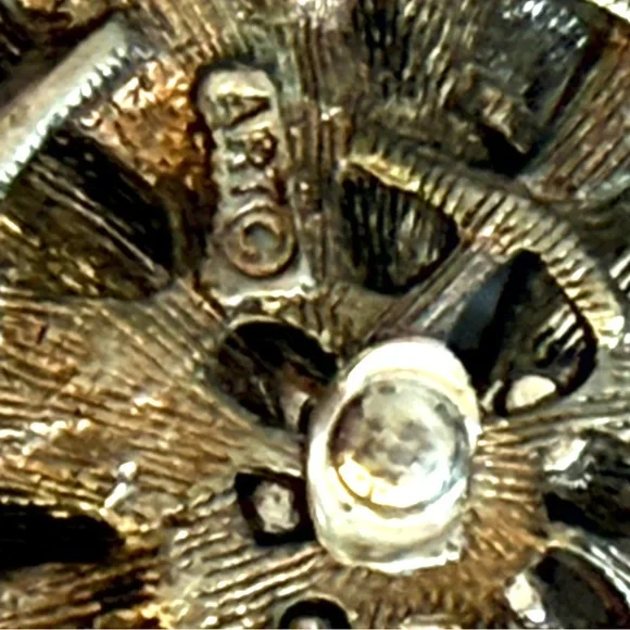 Silver and Gold Floral Brooch - Picture 6 of 9